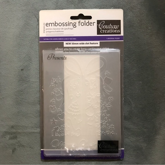 Couture Creations 4x6 Christmas PRESENTS  embossing folder - Picture 4 of 5